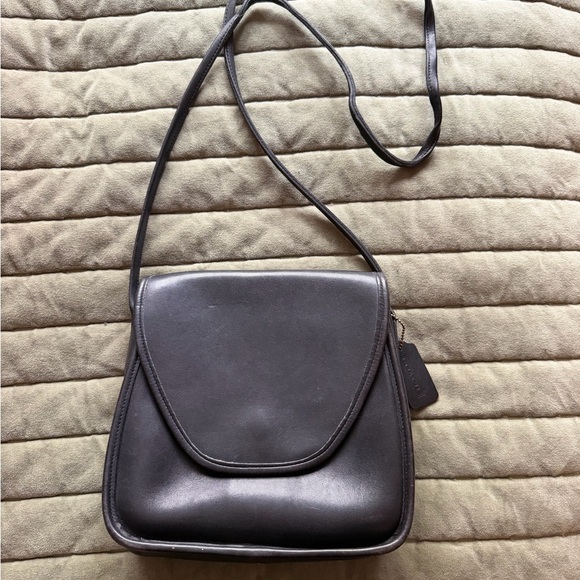 Coach vintage Lindsay Black Leather Crossbody Bag - Picture 1 of 8